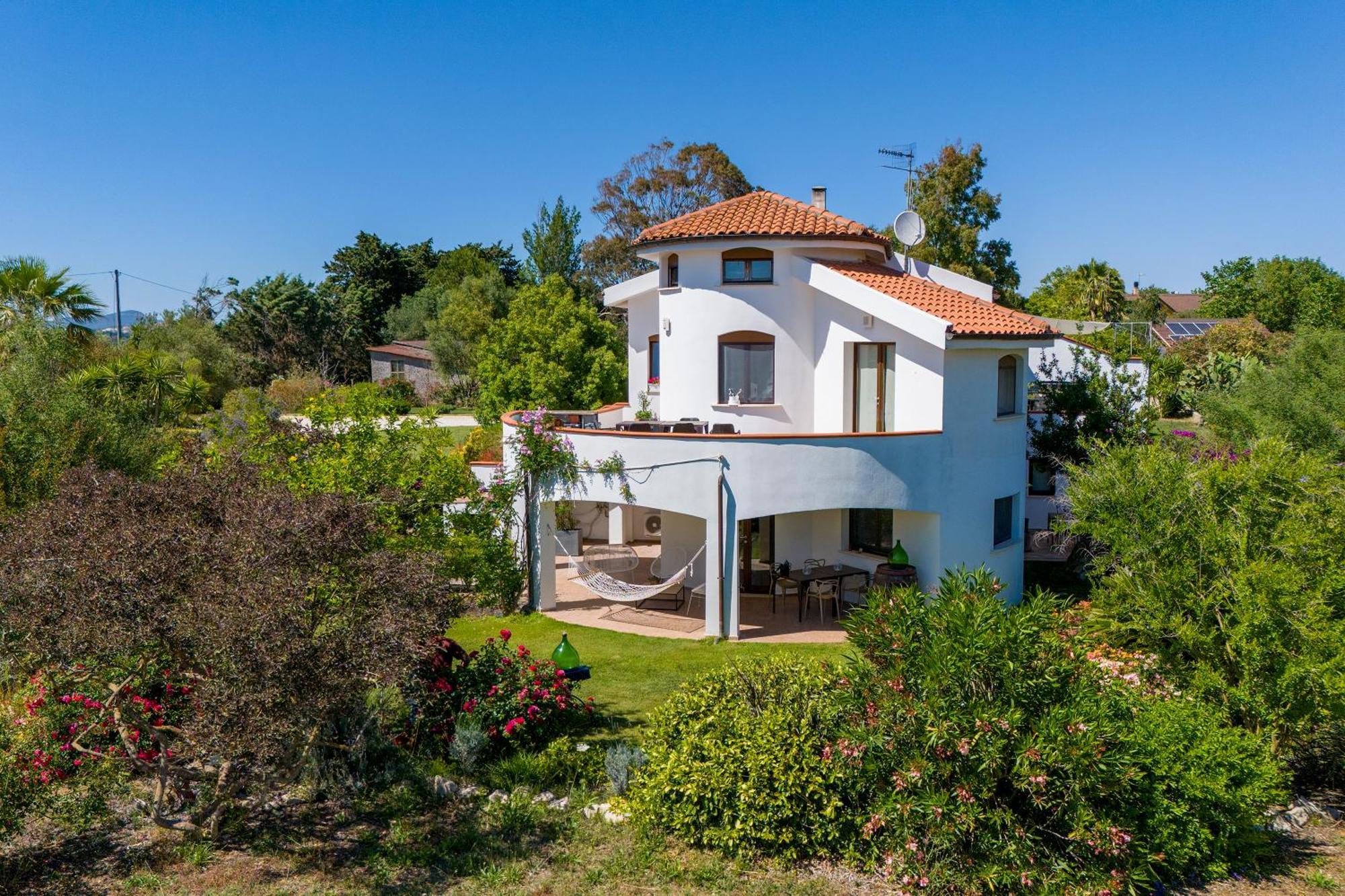 Sardinia Re - Villa Fioretta Flowers Apartments Ольмедо Экстерьер фото